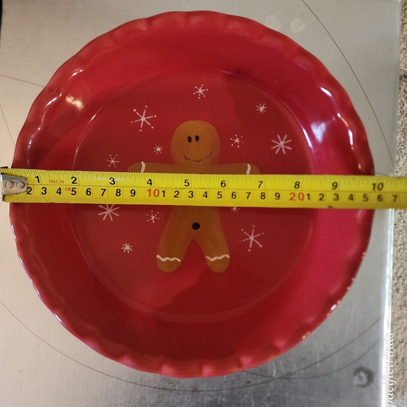 10" Red Gingerbread Pie Dish - Picture 8 of 8